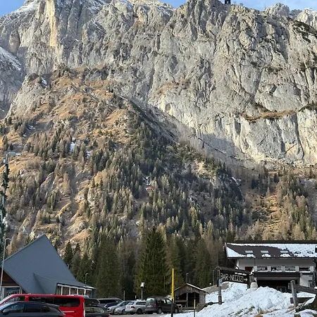 E Marmolada A Due Passi Dalle Piste *