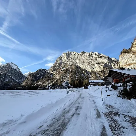 E Marmolada A Due Passi Dalle Piste